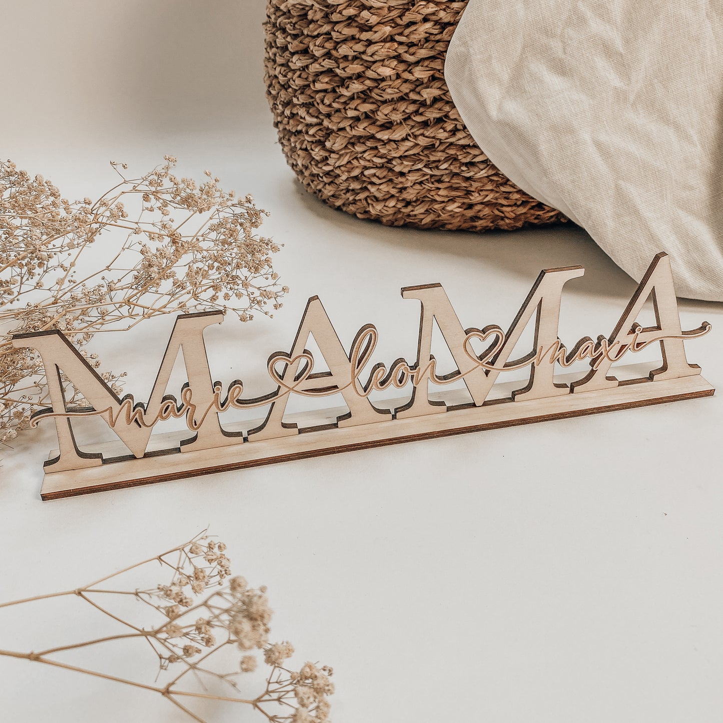 MAMA Holzaufsteller mit den Namen der Kinder personalisiert - besonderes Geschenk für Mama zu Weihnachten oder zum Geburtstag