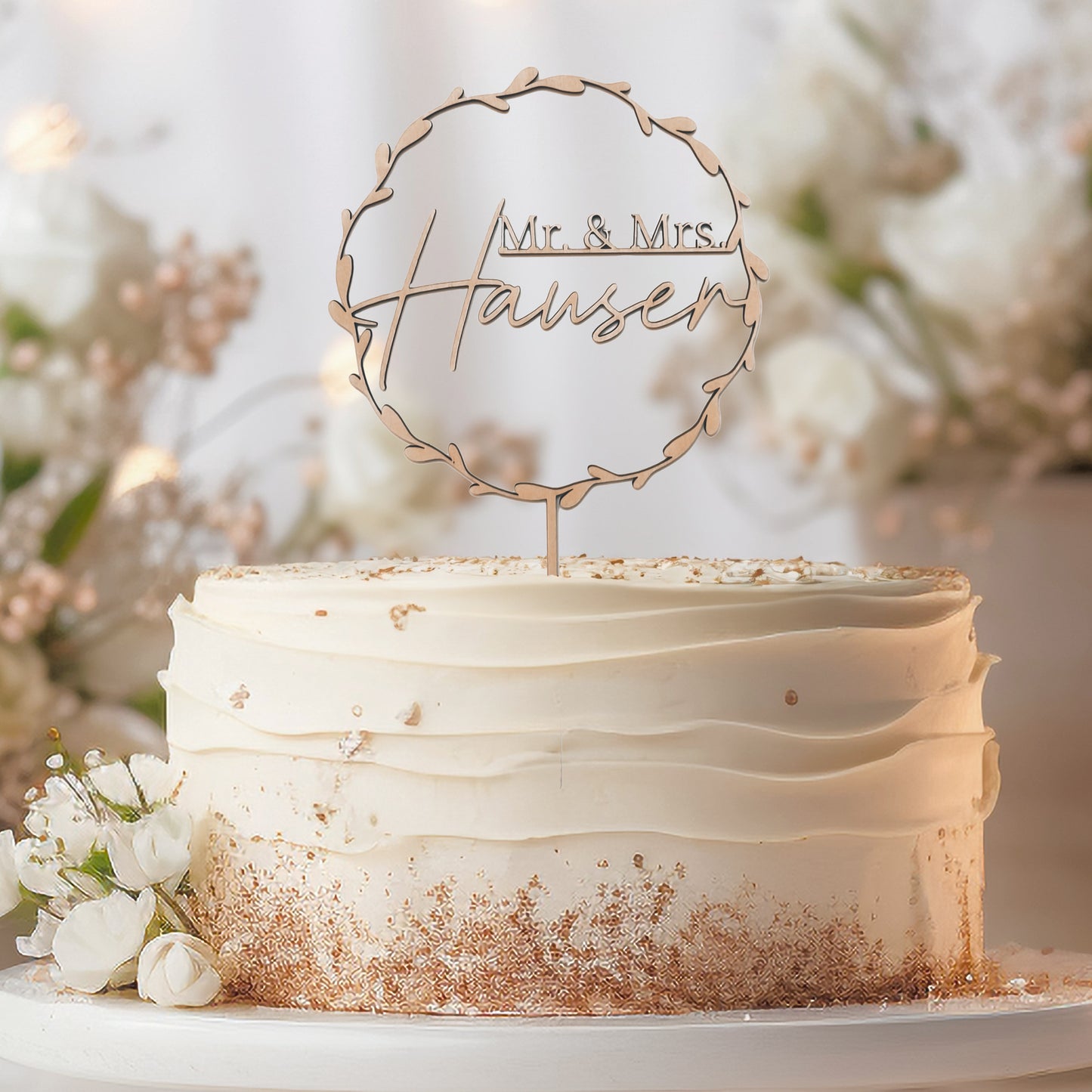 Personalisierter Mr. & Mrs. Cake Topper aus Holz – Filigraner Tortenstecker mit Namen und Blumenranke für Deine Hochzeit