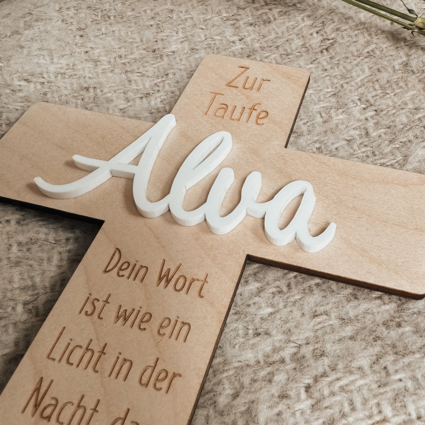 Personalisiertes Kreuz zur Taufe mit Name und Taufspruch aus Holz – Auch als Geschenk zur Kommunion und Konfirmation – Glückwünsche zur Taufe für das Enkelkind