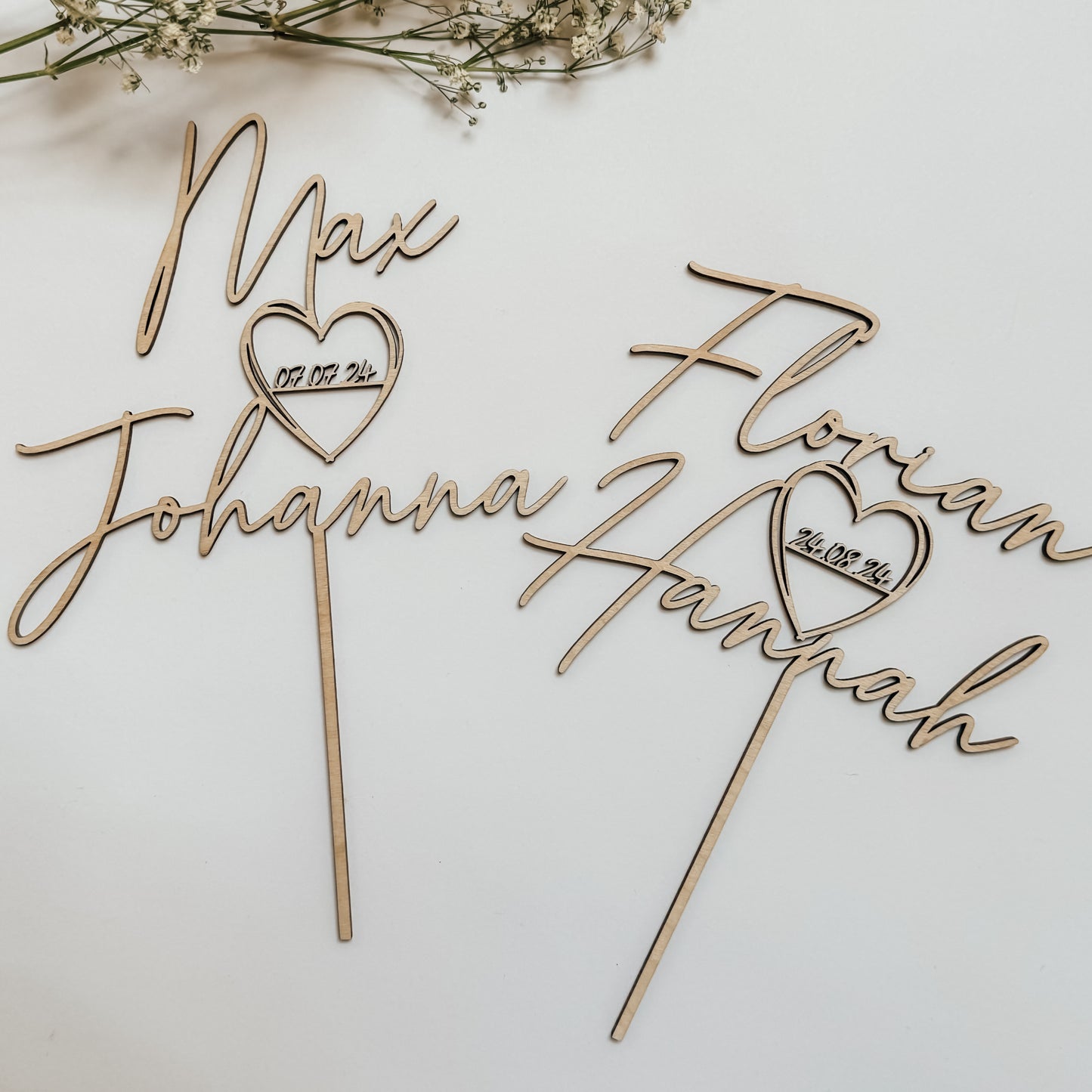 Personalisierter Holz Cake Topper mit Namen und Datum für deine Traumhochzeit - nachhaltig heiraten