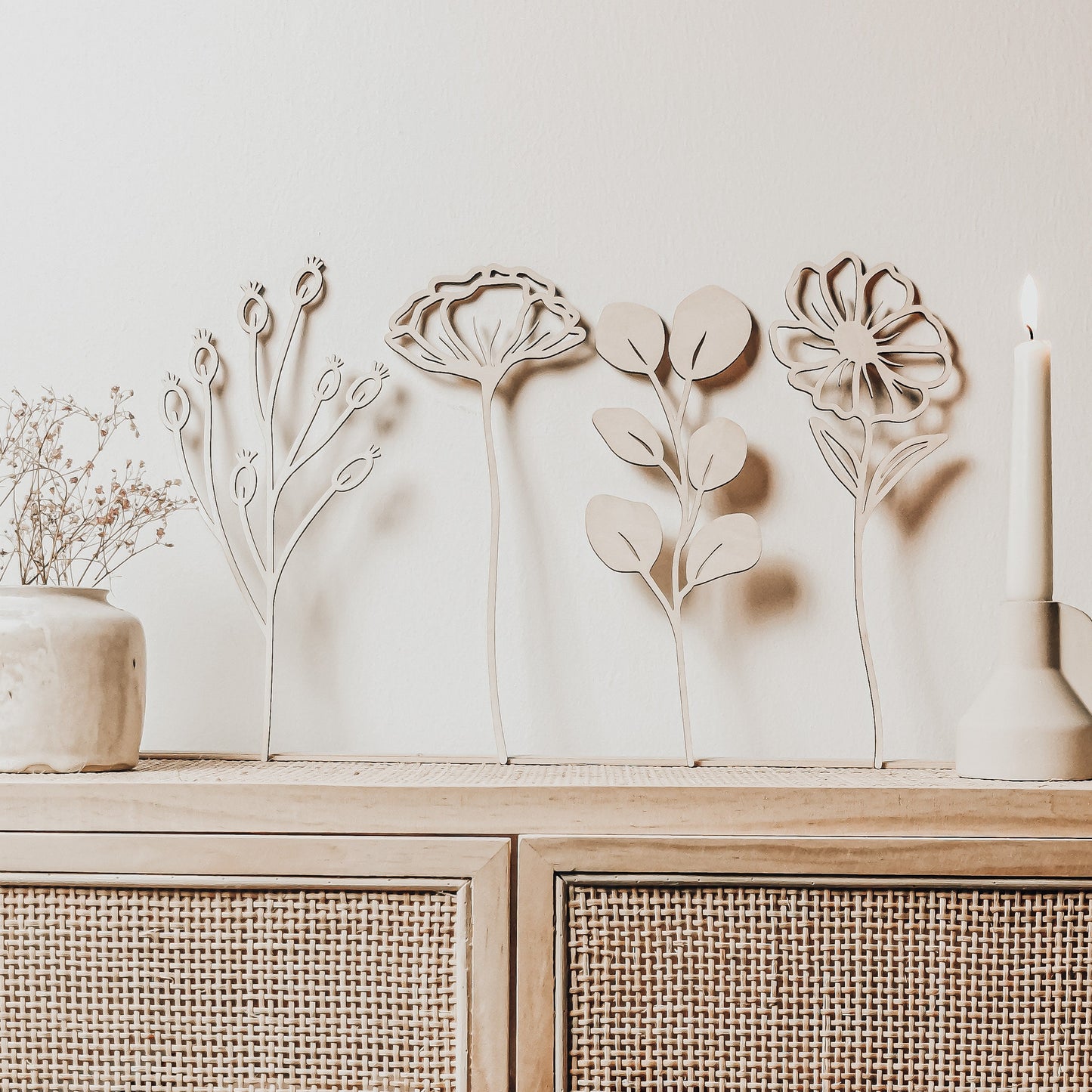 Holzblumen als langlebige Dekoration für Zuhause